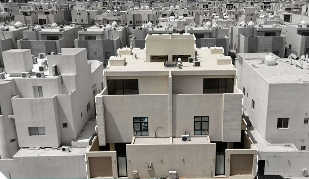 مزاد درر العاصمة