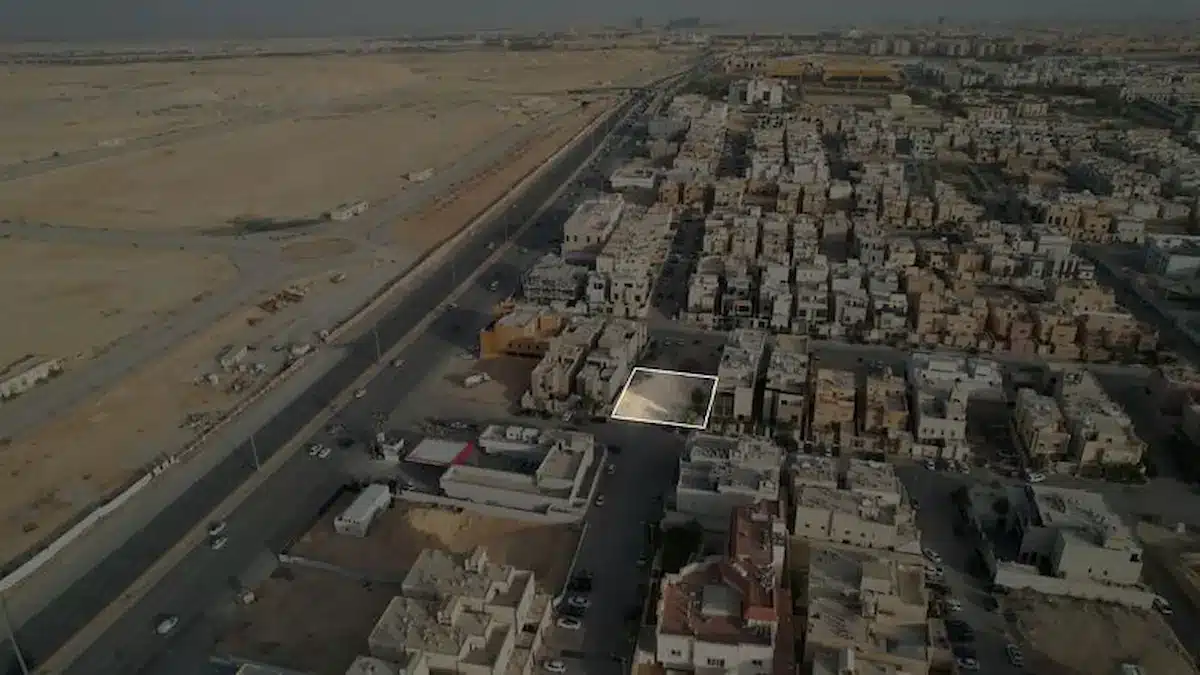 مزاد قمم الرياض